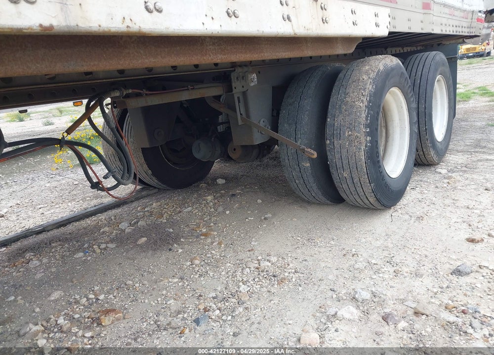 2001 UTILITY TRAILER MFG SEMI TRAILER VIN: 1UYVS25381P485223