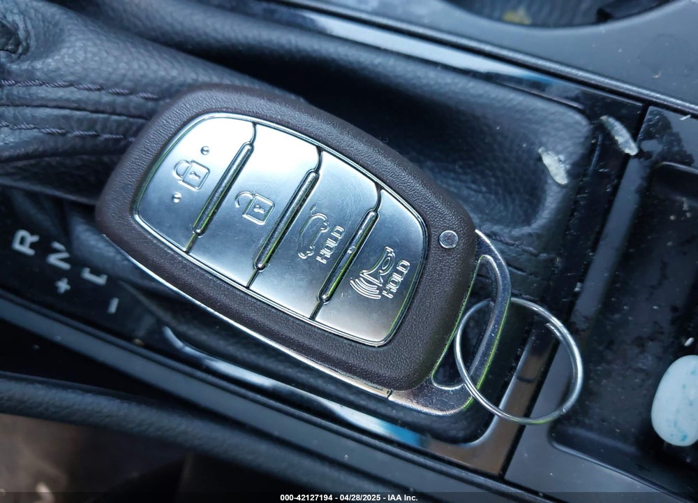 2020 HYUNDAI TUCSON VIN: KM8J3CAL1LU221394