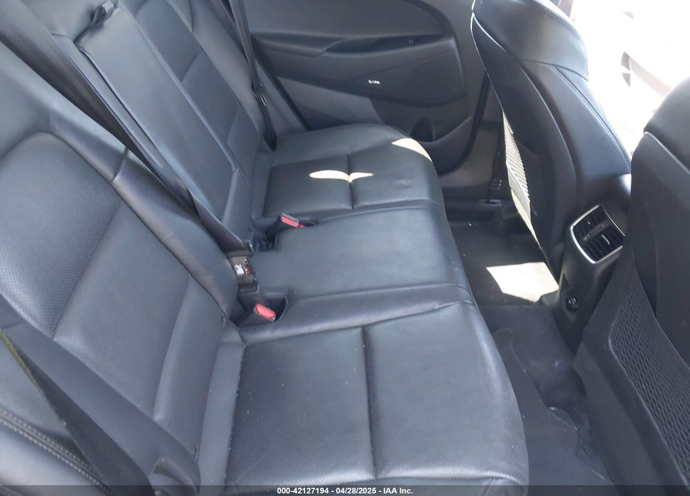 2020 HYUNDAI TUCSON VIN: KM8J3CAL1LU221394