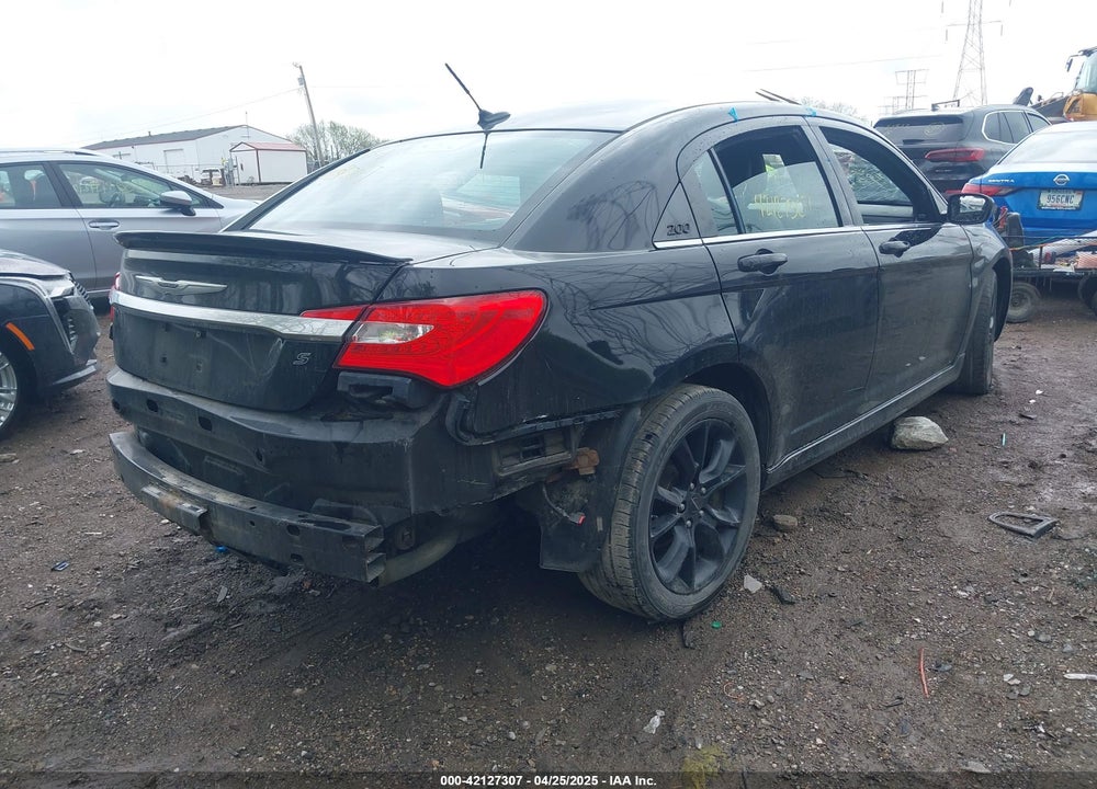 2013 CHRYSLER 200 VIN: 1C3CCBCG5DN719511