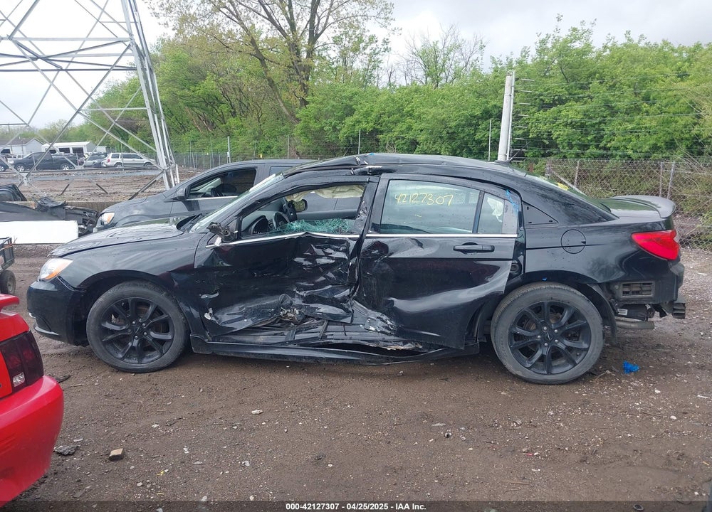 2013 CHRYSLER 200 VIN: 1C3CCBCG5DN719511