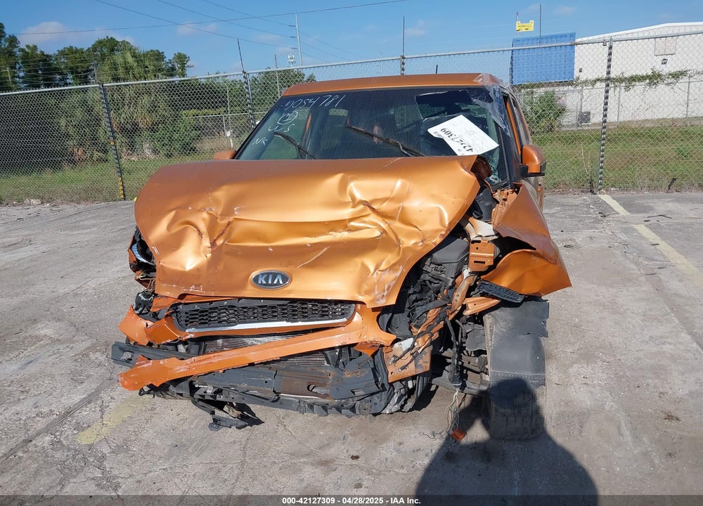 2011 KIA SOUL VIN: KNDJT2A27B7229163