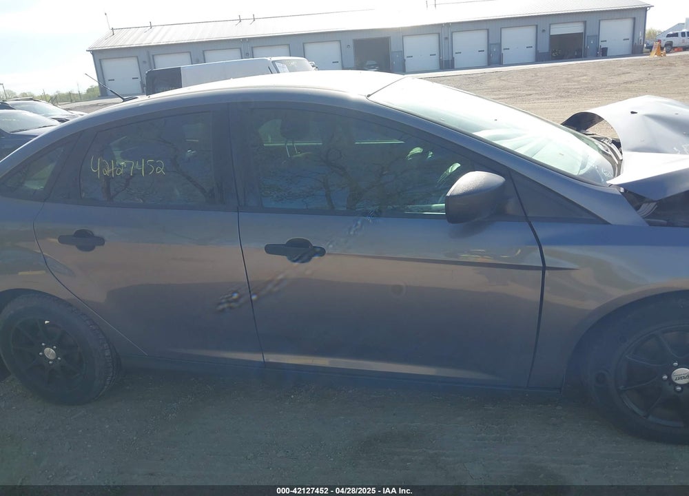 2014 FORD FOCUS VIN: 1FADP3E28EL427561