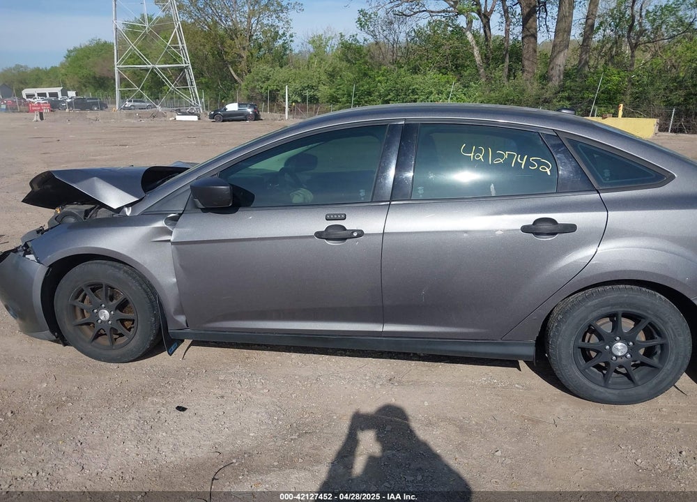 2014 FORD FOCUS VIN: 1FADP3E28EL427561