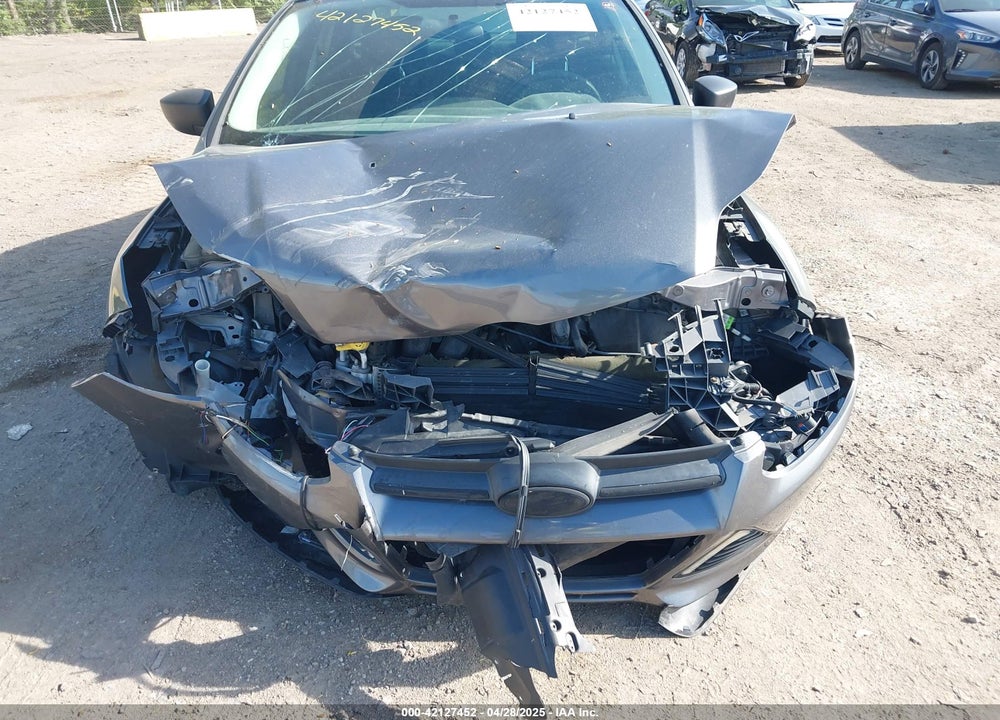 2014 FORD FOCUS VIN: 1FADP3E28EL427561