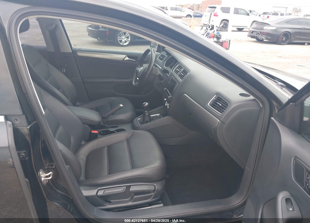 2017 VOLKSWAGEN JETTA 1.4T SE VIN: 3VWB67AJXHM310136