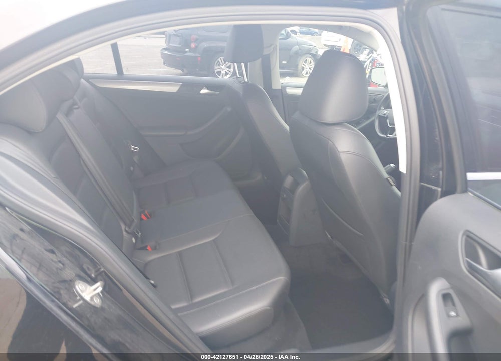 2017 VOLKSWAGEN JETTA 1.4T SE VIN: 3VWB67AJXHM310136