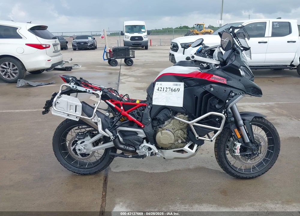 2023 DUCATI MULTISTRADA V4 RALLY VIN: ZDMAAL4W5PB009670
