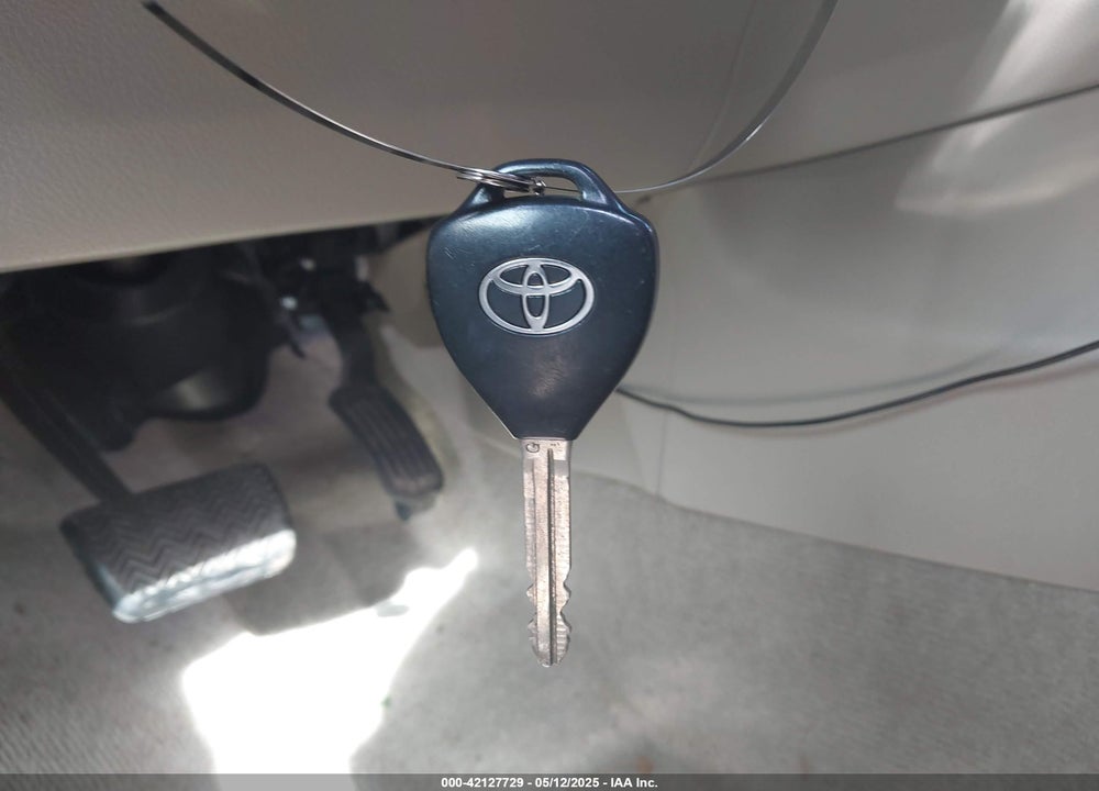 2011 TOYOTA COROLLA VIN: JTDBU4EE6BJ090096