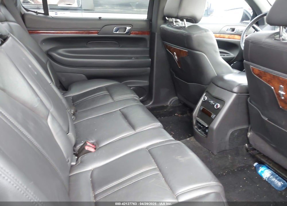 2017 LINCOLN MKT VIN: 2LMHJ5NK9HBL00413
