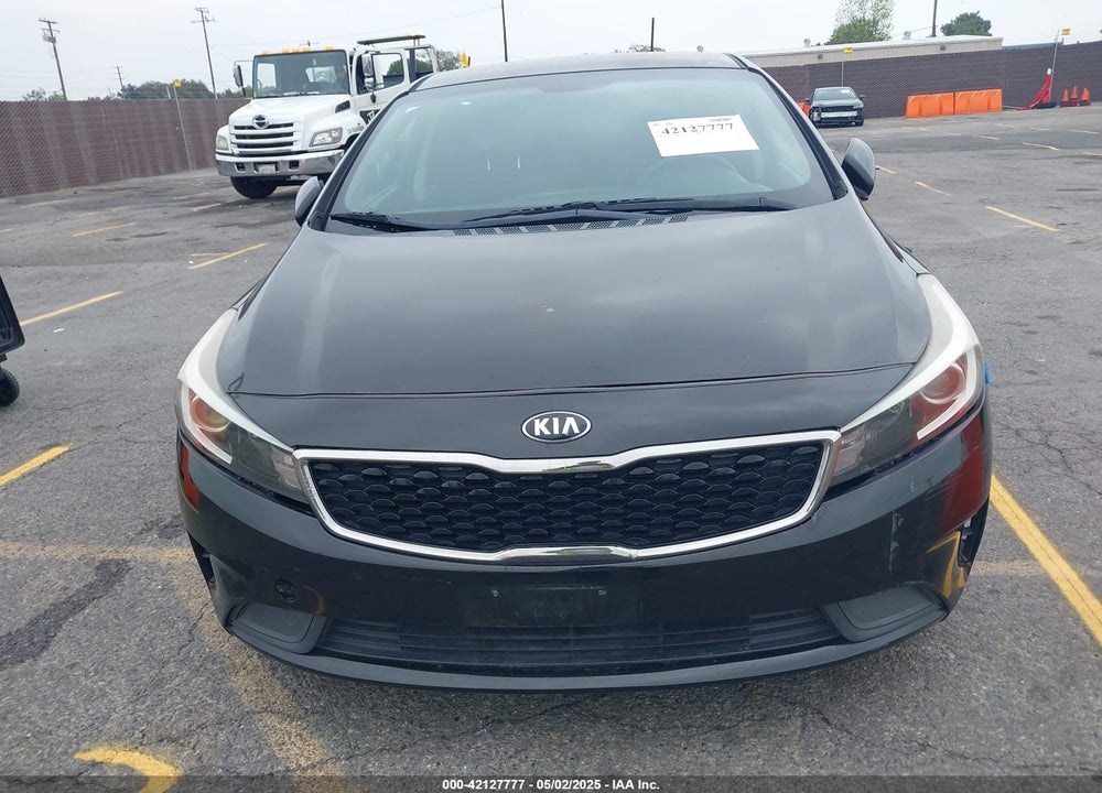 2017 KIA FORTE LX VIN: 3KPFK4A7XHE060720