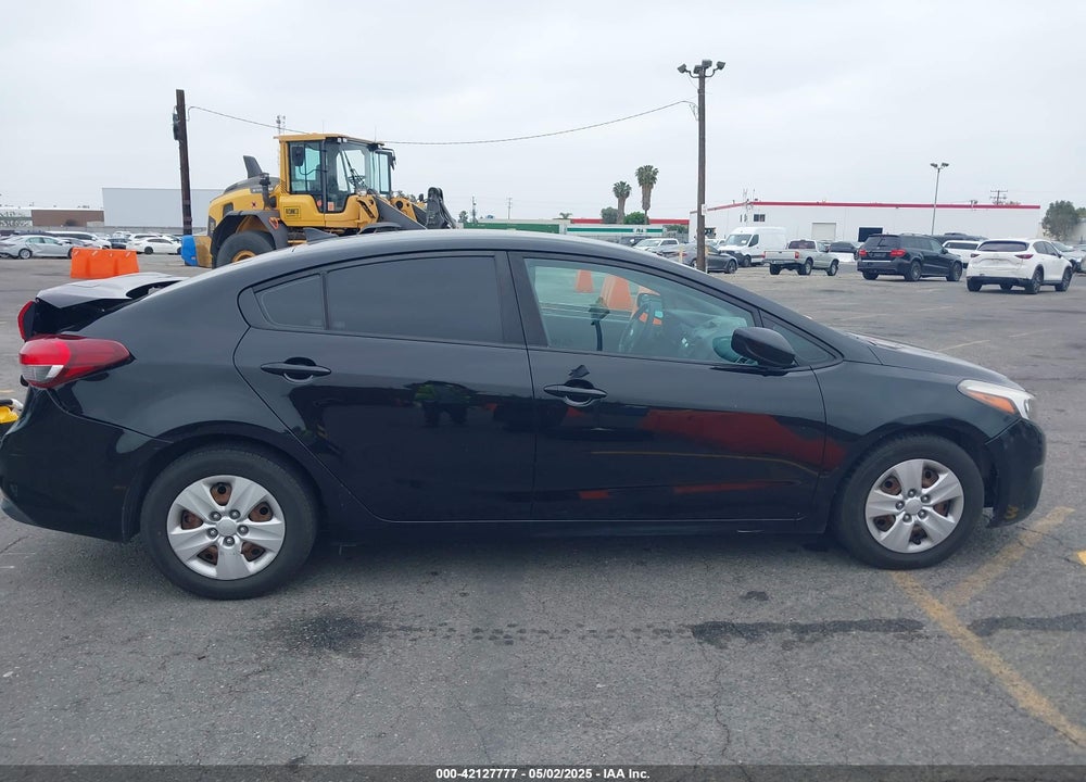2017 KIA FORTE LX VIN: 3KPFK4A7XHE060720