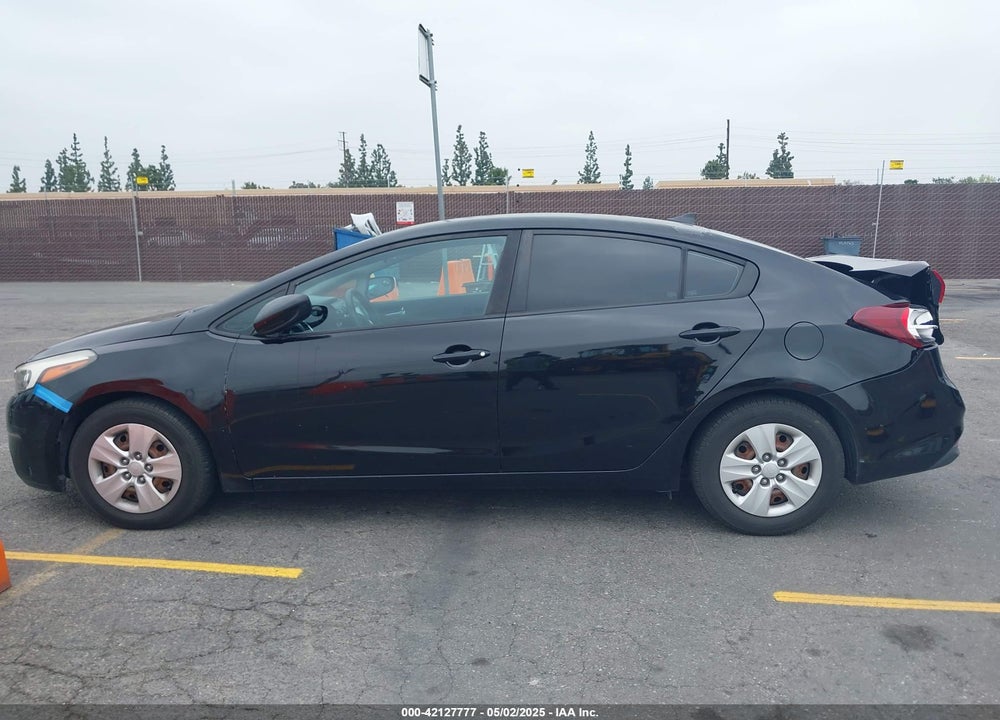 2017 KIA FORTE LX VIN: 3KPFK4A7XHE060720