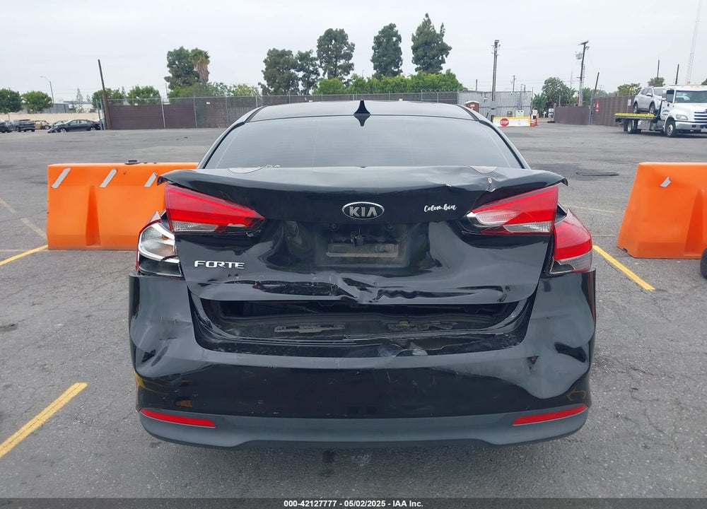 2017 KIA FORTE LX VIN: 3KPFK4A7XHE060720