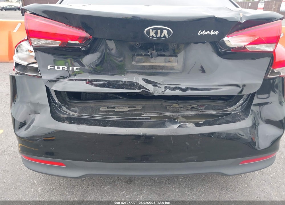 2017 KIA FORTE LX VIN: 3KPFK4A7XHE060720