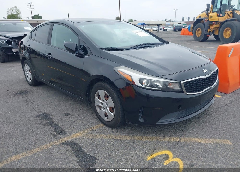 2017 KIA FORTE LX VIN: 3KPFK4A7XHE060720