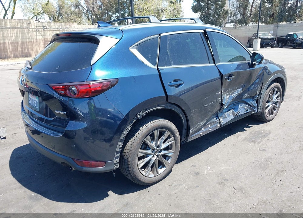 2020 MAZDA CX-5 SIGNATURE VIN: JM3KFBEY3L0747024