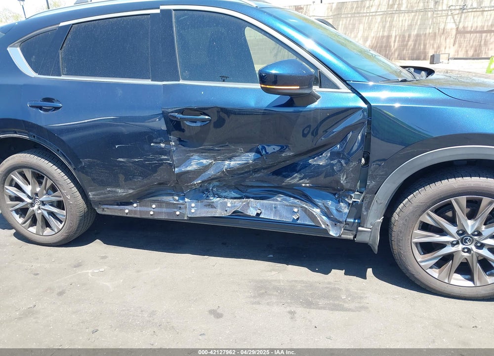 2020 MAZDA CX-5 SIGNATURE VIN: JM3KFBEY3L0747024