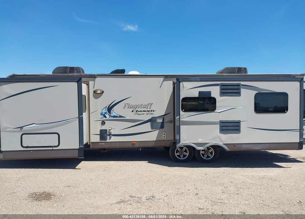 2013 FLAGSTAFF CLASSIC SUPER LITE M 35' VIN: 4X4TFLH26D1850678