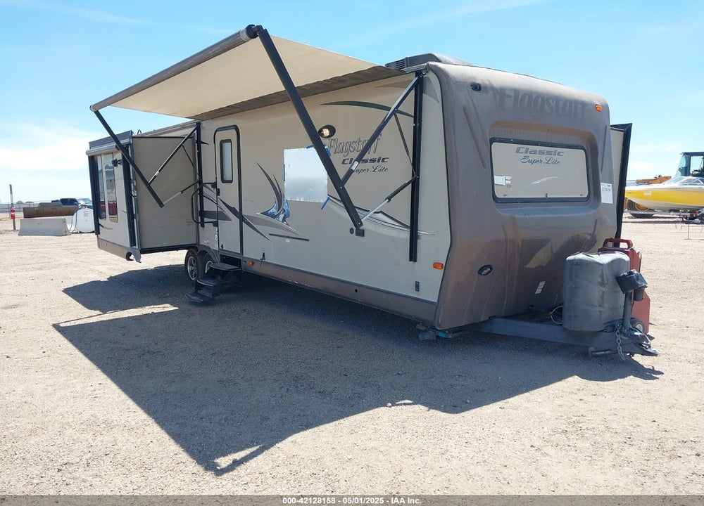 2013 FLAGSTAFF CLASSIC SUPER LITE M 35' VIN: 4X4TFLH26D1850678
