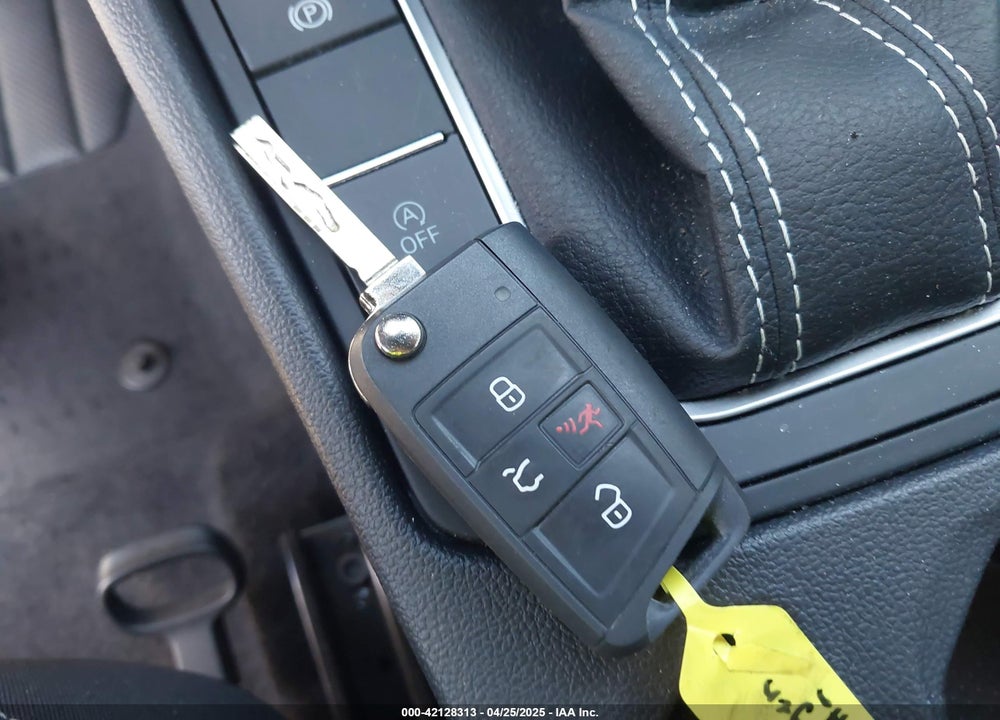 2025 VOLKSWAGEN JETTA VIN: 3VW5X7BU2SM042628