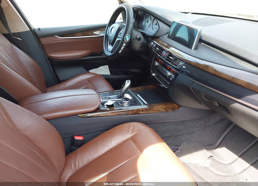 2015 BMW X5 VIN: 5UXKR0C5XF0K57213