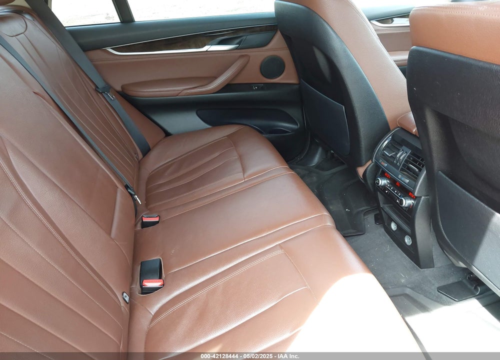 2015 BMW X5 VIN: 5UXKR0C5XF0K57213