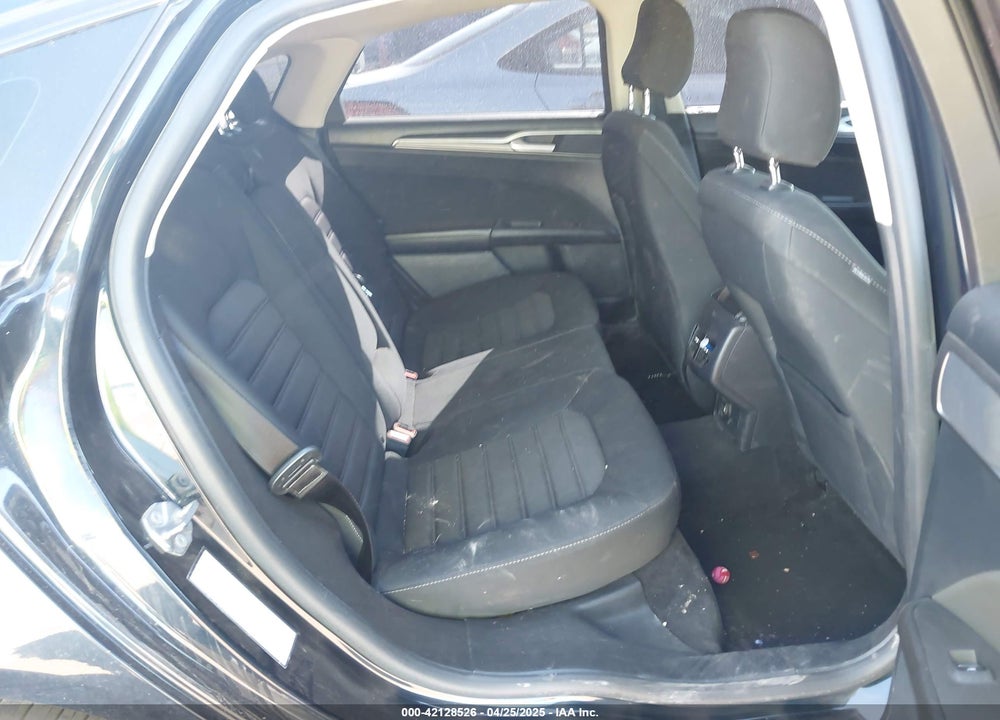 2020 FORD FUSION VIN: 3FA6P0HDXLR168137