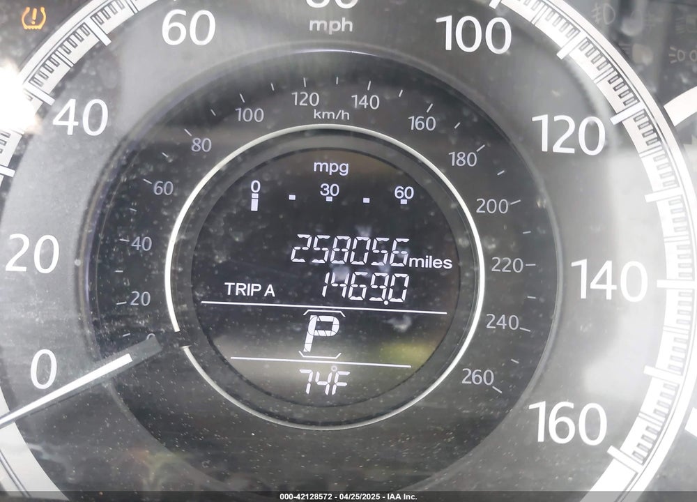 2015 HONDA ACCORD VIN: 1HGCR2F37FA051032
