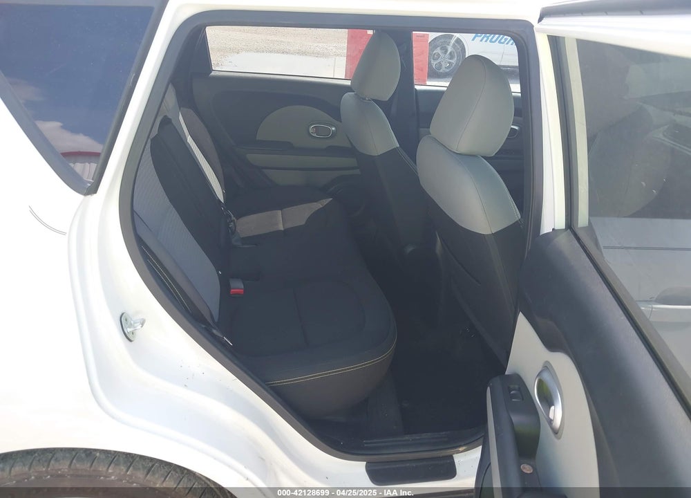 2015 KIA SOUL VIN: KNDJP3A54F7196861
