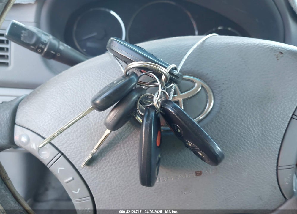 2010 TOYOTA SIENNA VIN: 5TDYK4CC4AS312542