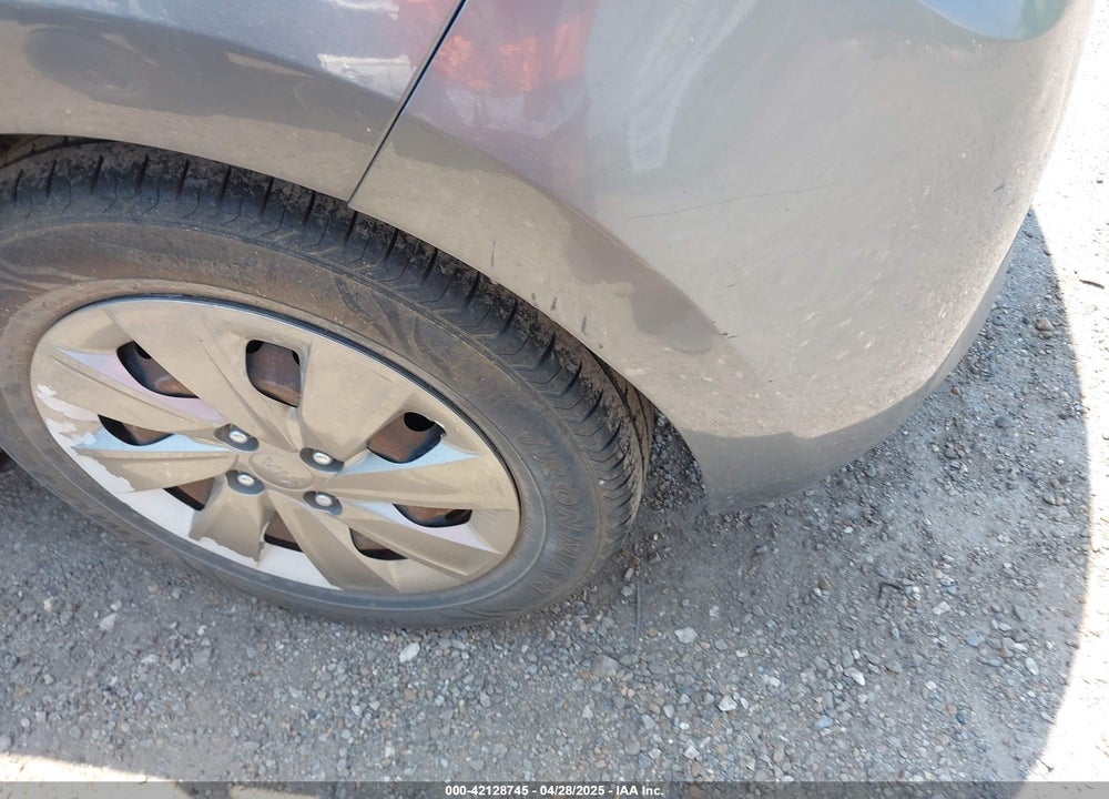 2019 KIA RIO 5-DOOR S VIN: 3KPA25AB5KE215783
