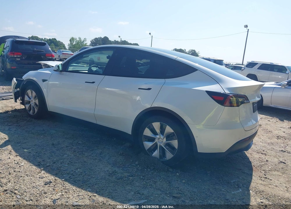2021 TESLA MODEL Y STANDARD RANGE REAR-WHEEL DRIVE VIN: 5YJYGDED4MF192824