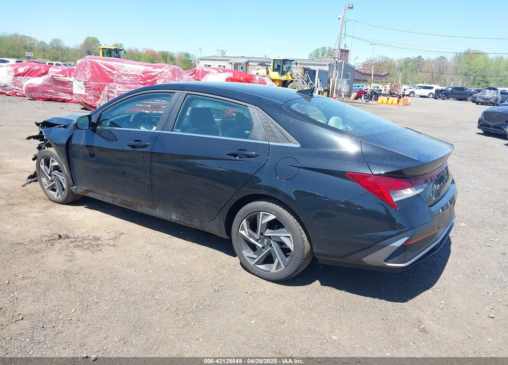 2024 HYUNDAI ELANTRA VIN: KMHLP4DG7RU739617