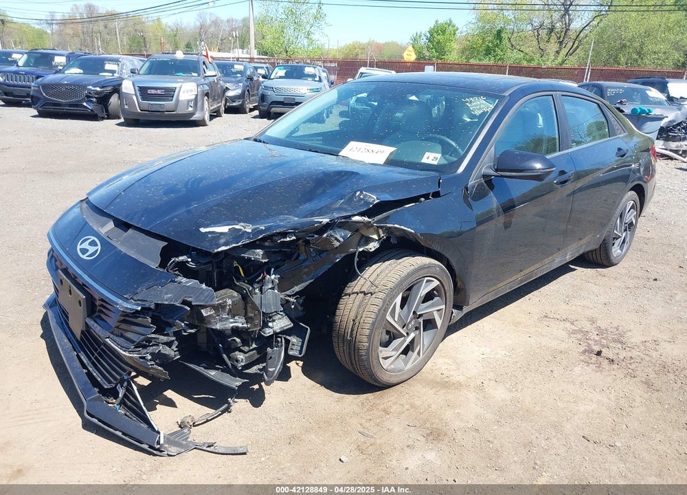 2024 HYUNDAI ELANTRA VIN: KMHLP4DG7RU739617