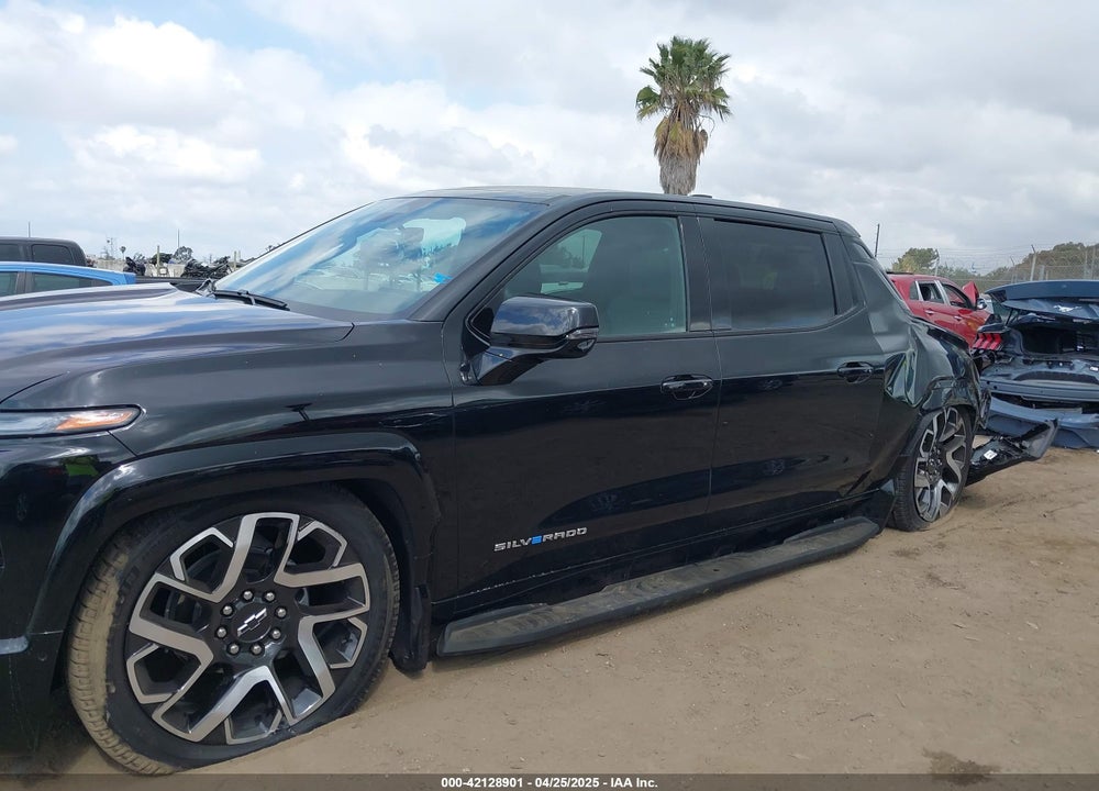 2024 CHEVROLET SILVERADO EV FIRST-EDITION RST 4WD VIN: 1GC40ZEL0RU303634