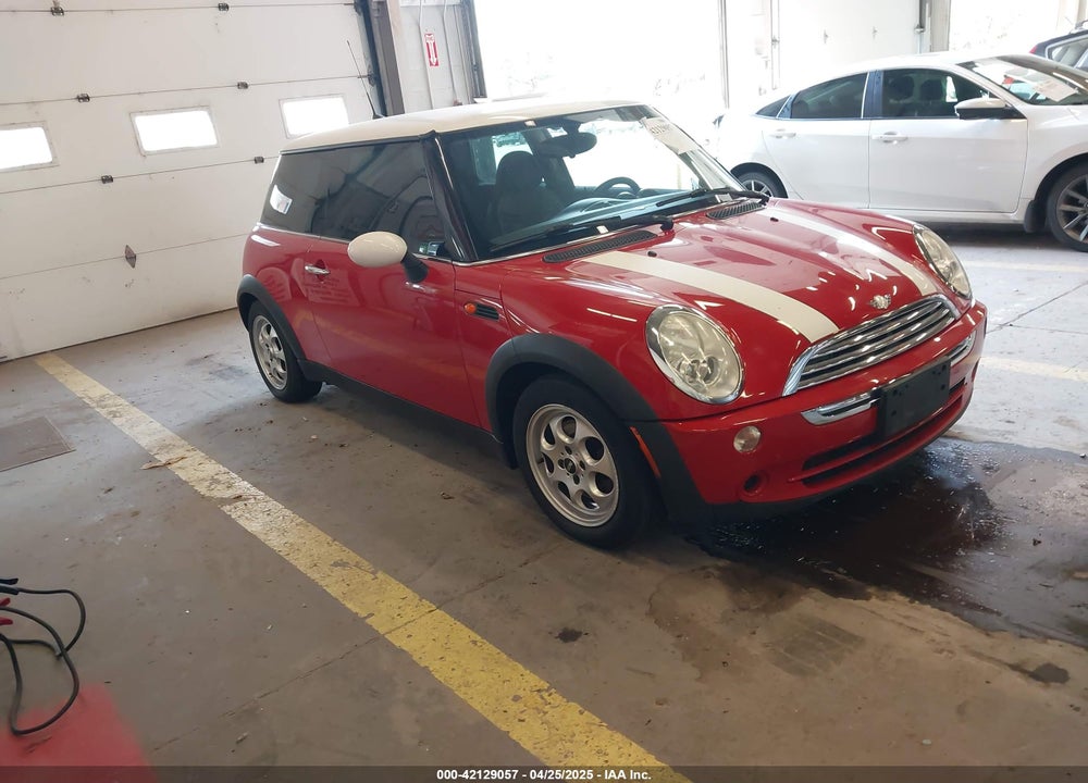 2005 MINI COOPER VIN: WMWRC33585TC59865