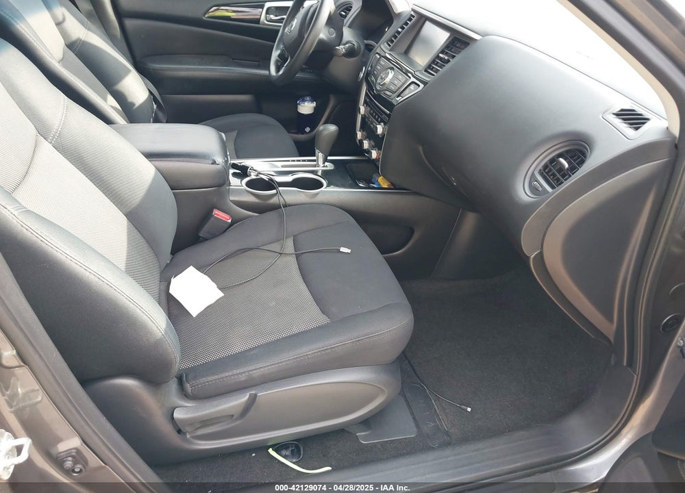 2018 NISSAN PATHFINDER VIN: 5N1DR2MN0JC614051