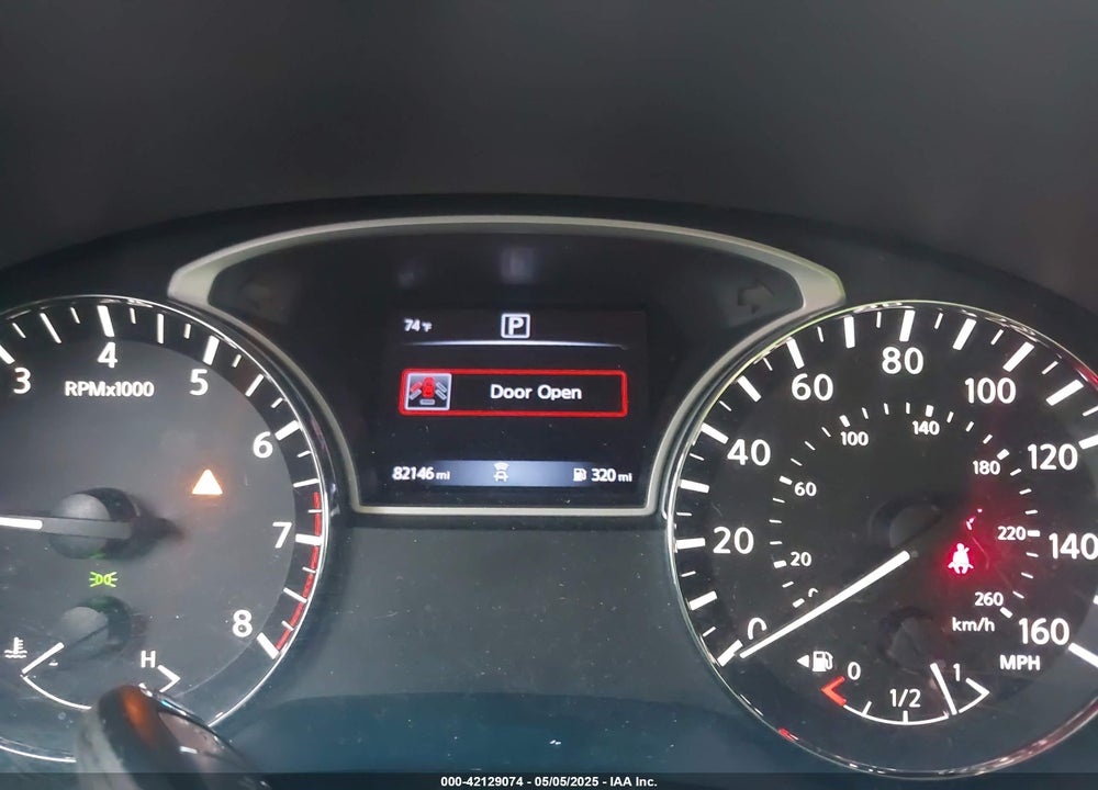 2018 NISSAN PATHFINDER VIN: 5N1DR2MN0JC614051