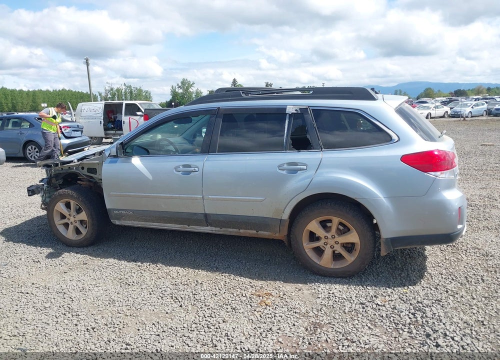 2014 SUBARU OUTBACK VIN: 4S4BRCNC3E3257285
