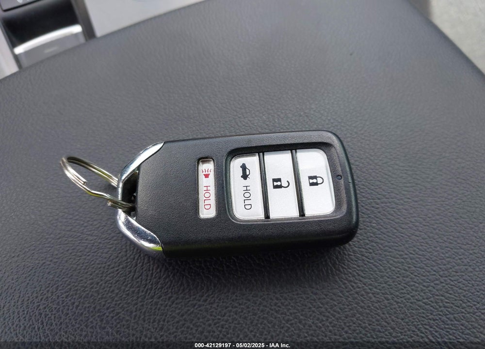 2022 HONDA ACCORD VIN: 1HGCV1F11NA069237