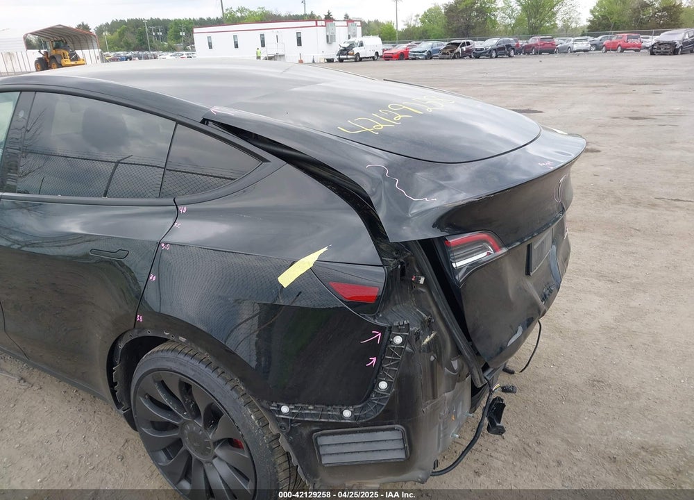2023 TESLA MODEL Y PERFORMANCE DUAL MOTOR ALL-WHEEL DRIVE VIN: 7SAYGDEF7PF663387