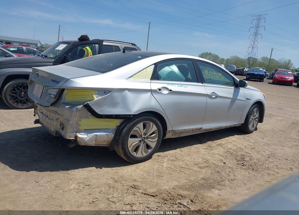 2015 HYUNDAI SONATA HYBRID LIMITED VIN: KMHEC4A48FA122531