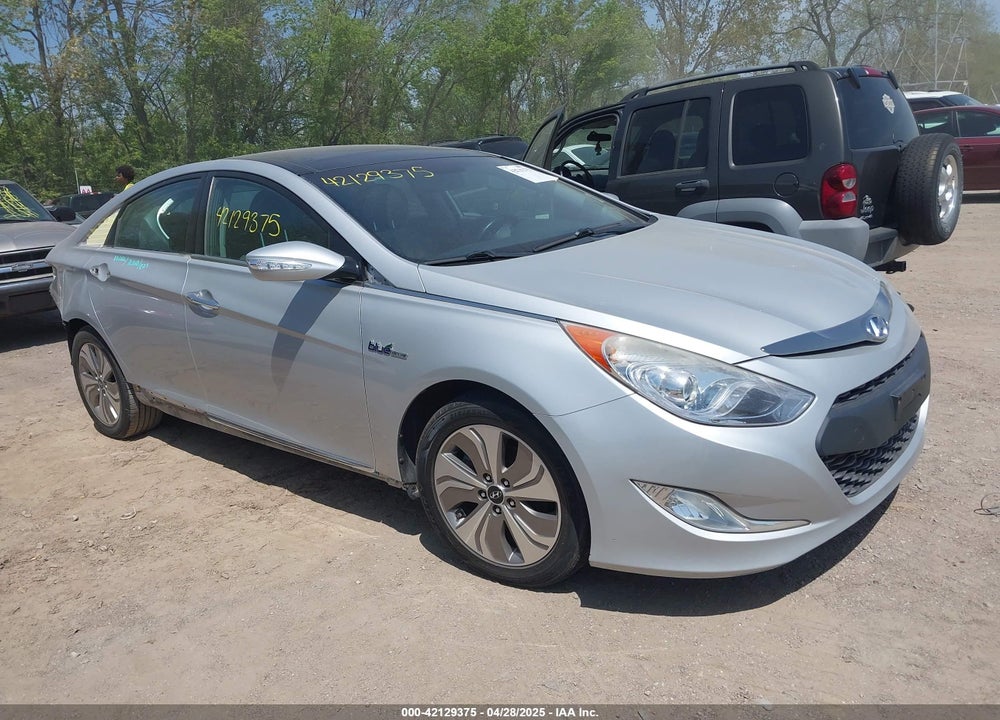 2015 HYUNDAI SONATA HYBRID LIMITED VIN: KMHEC4A48FA122531