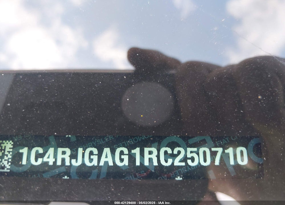 2024 JEEP GRAND CHEROKEE VIN: 1C4RJGAG1RC250710