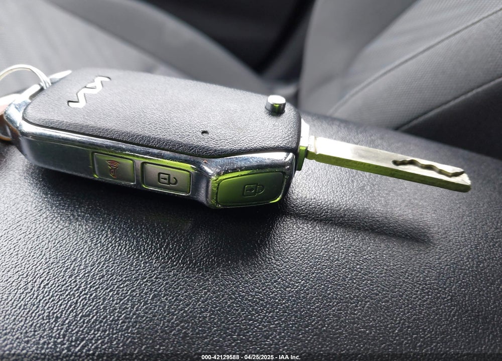 2022 KIA SELTOS LX VIN: KNDEPCAA0N7334425