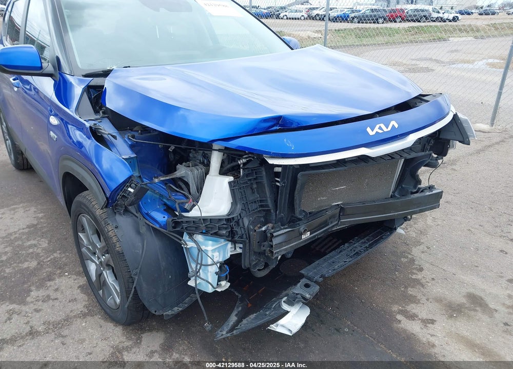 2022 KIA SELTOS LX VIN: KNDEPCAA0N7334425