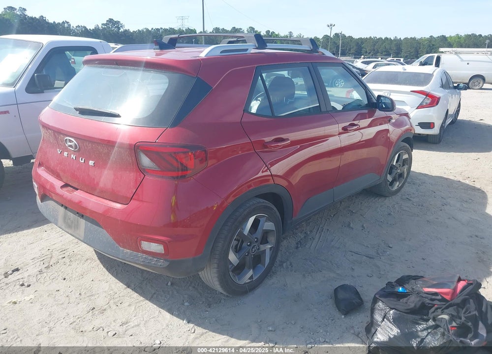 2022 HYUNDAI VENUE VIN: KMHRC8A31NU176797