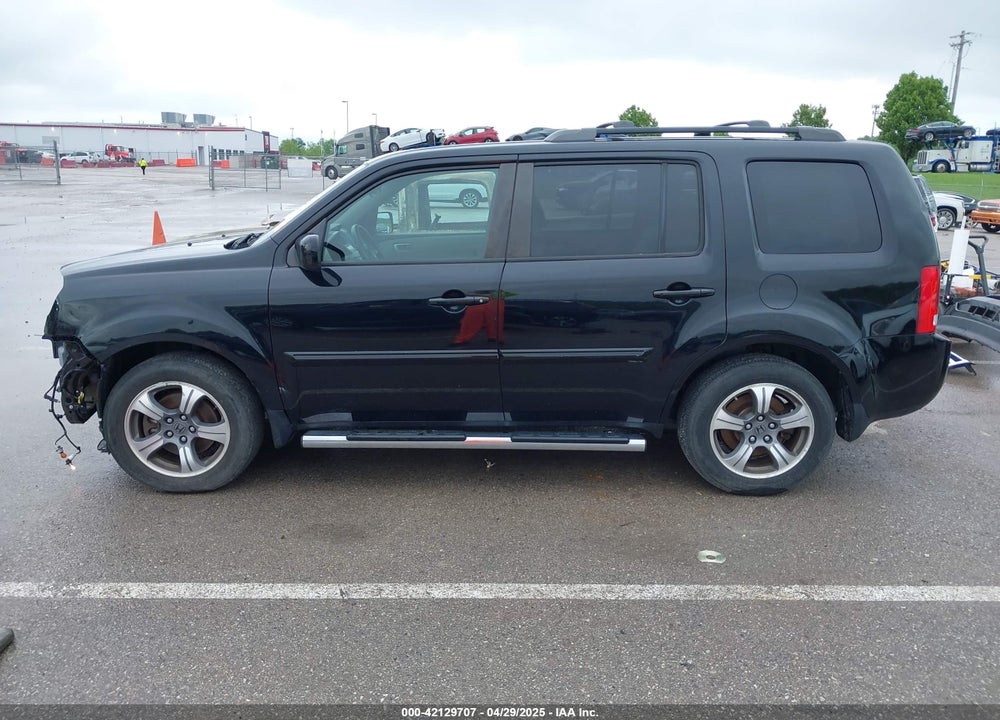 2015 HONDA PILOT VIN: 5FNYF4H33FB053356