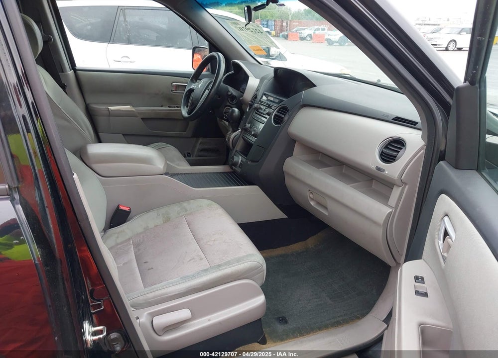 2015 HONDA PILOT VIN: 5FNYF4H33FB053356